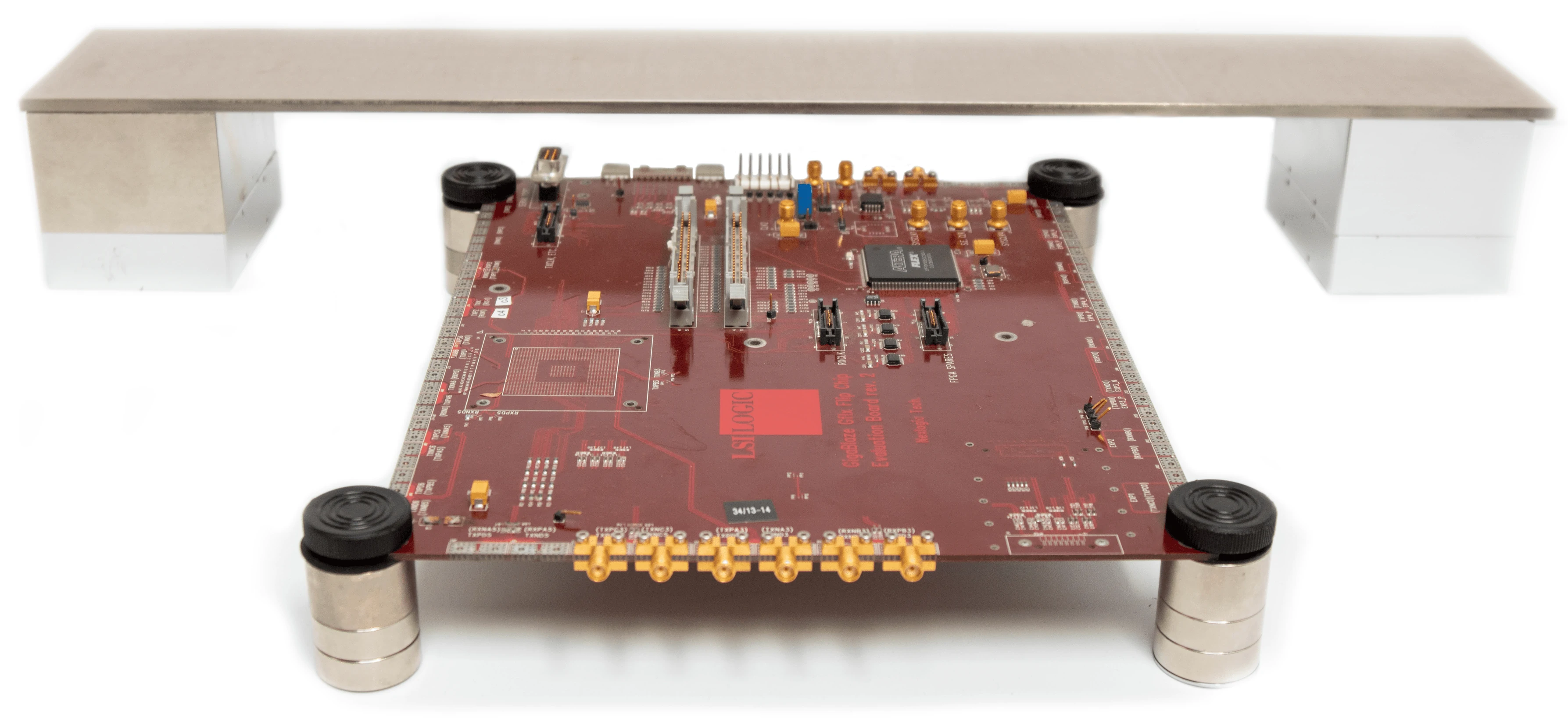 A Versatile bridge with magnetic base for probing applications which ...